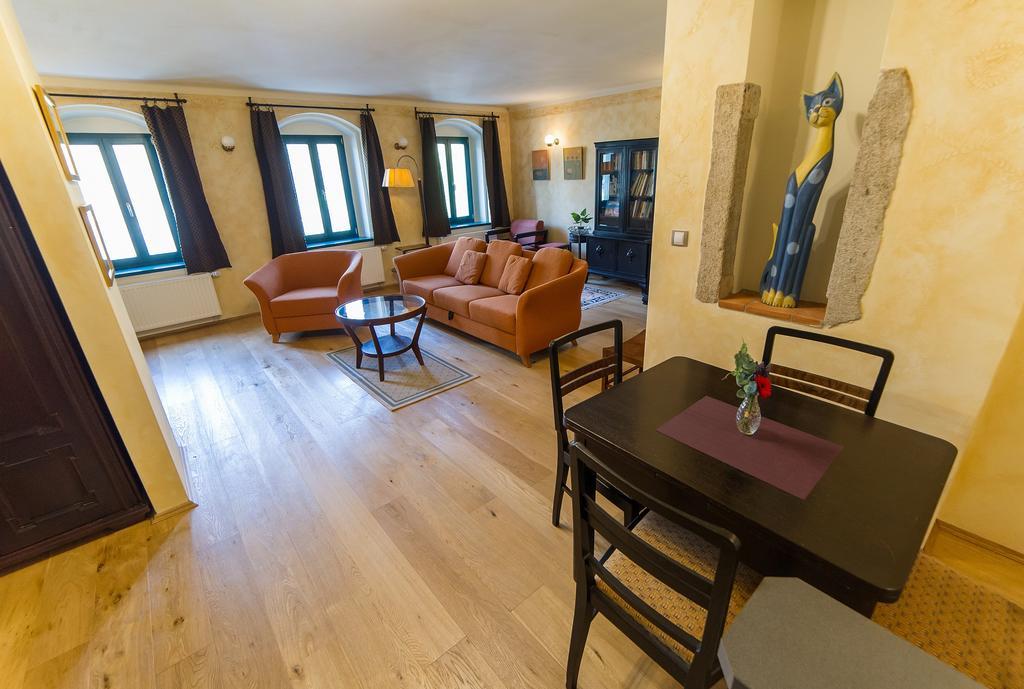 Český Krumlov U Zvonu Apartments מראה חיצוני תמונה