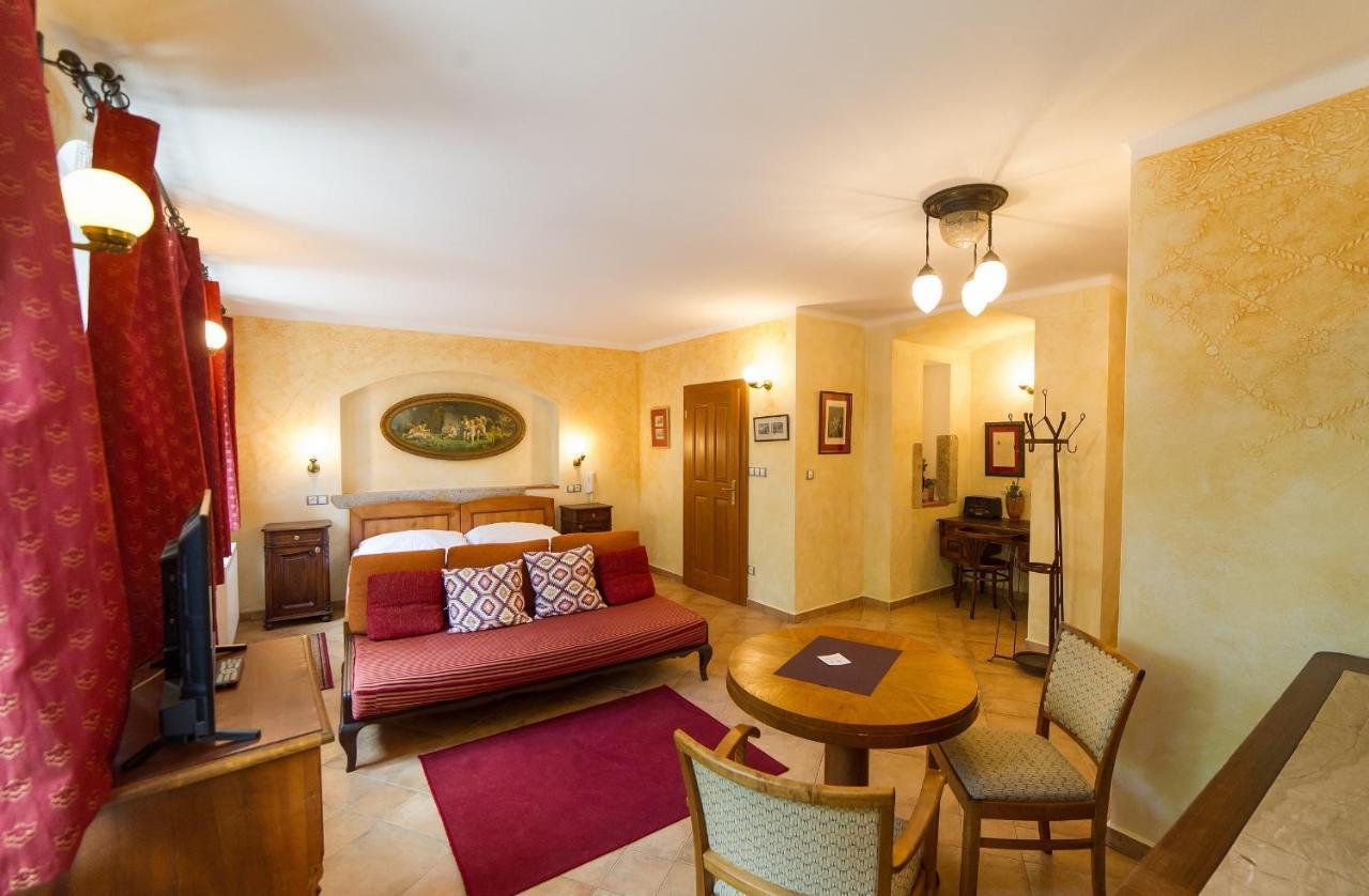 Český Krumlov U Zvonu Apartments מראה חיצוני תמונה