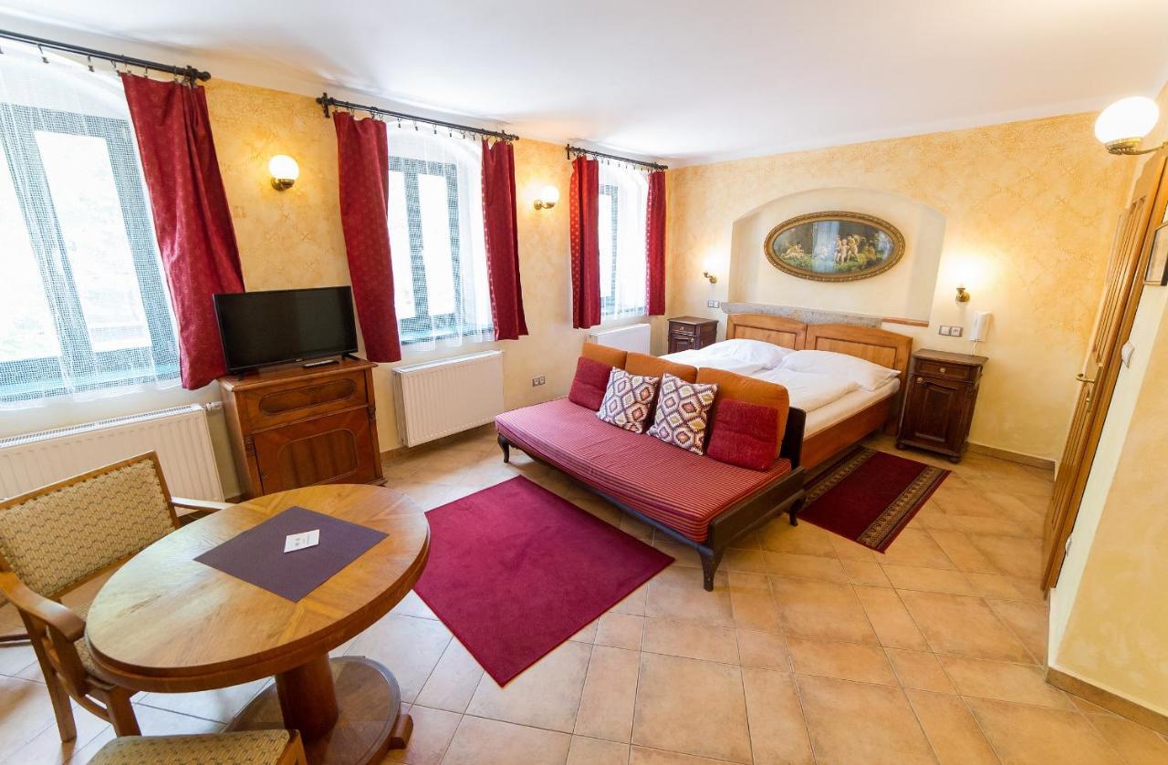 Český Krumlov U Zvonu Apartments מראה חיצוני תמונה