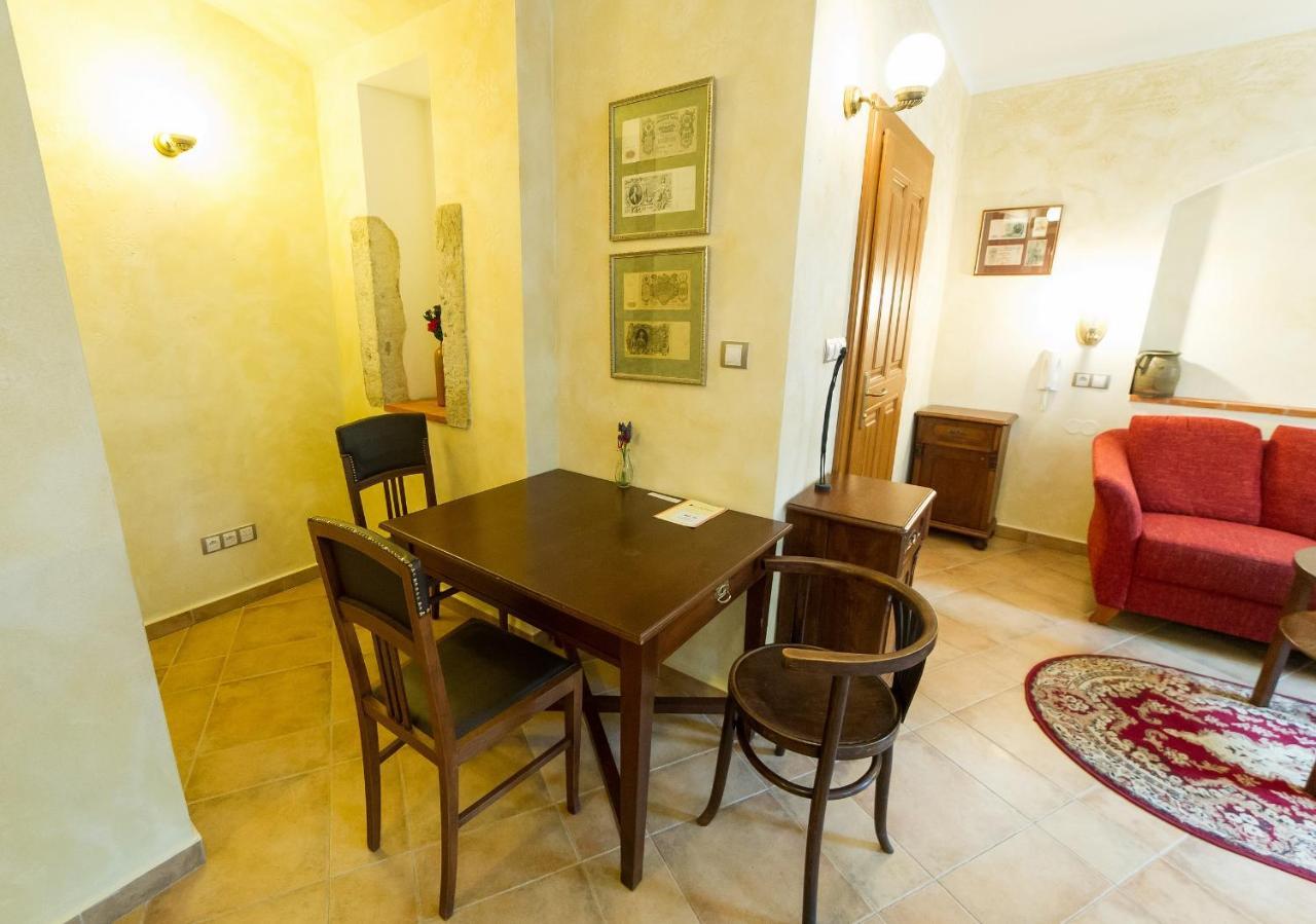 Český Krumlov U Zvonu Apartments מראה חיצוני תמונה