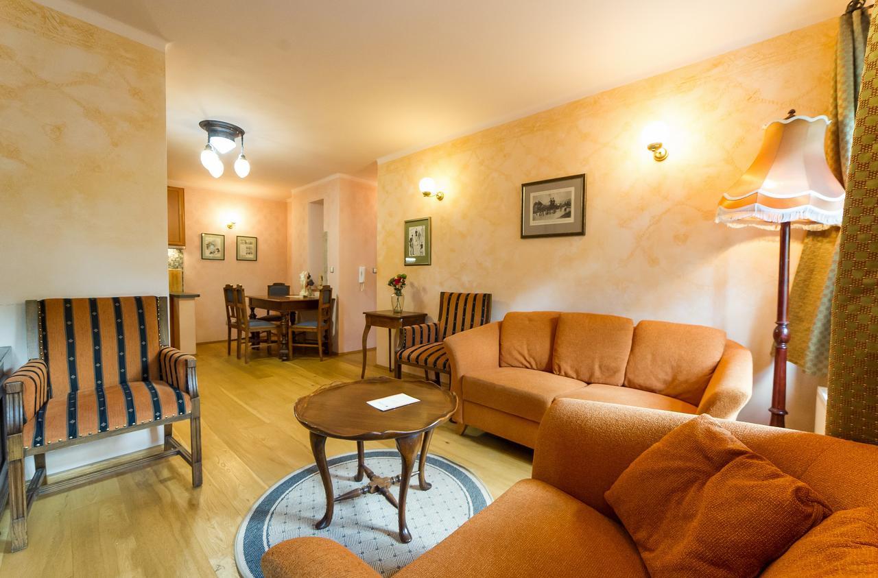 Český Krumlov U Zvonu Apartments מראה חיצוני תמונה